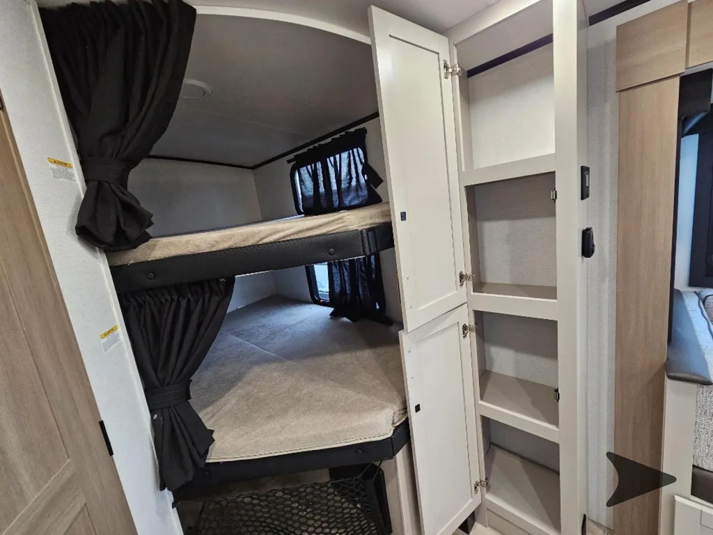 2027 Jayco Jay Feather 29BHB, Photos photo 22
