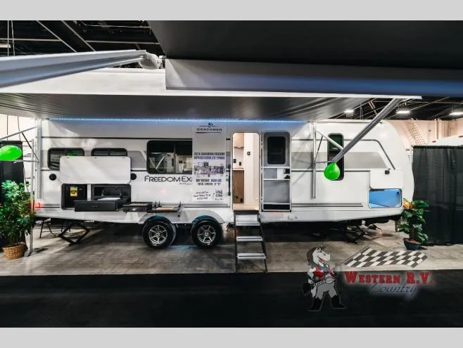 2026 Coachmen Freedom Express Ultra Lite 274RKS - Photo 2
