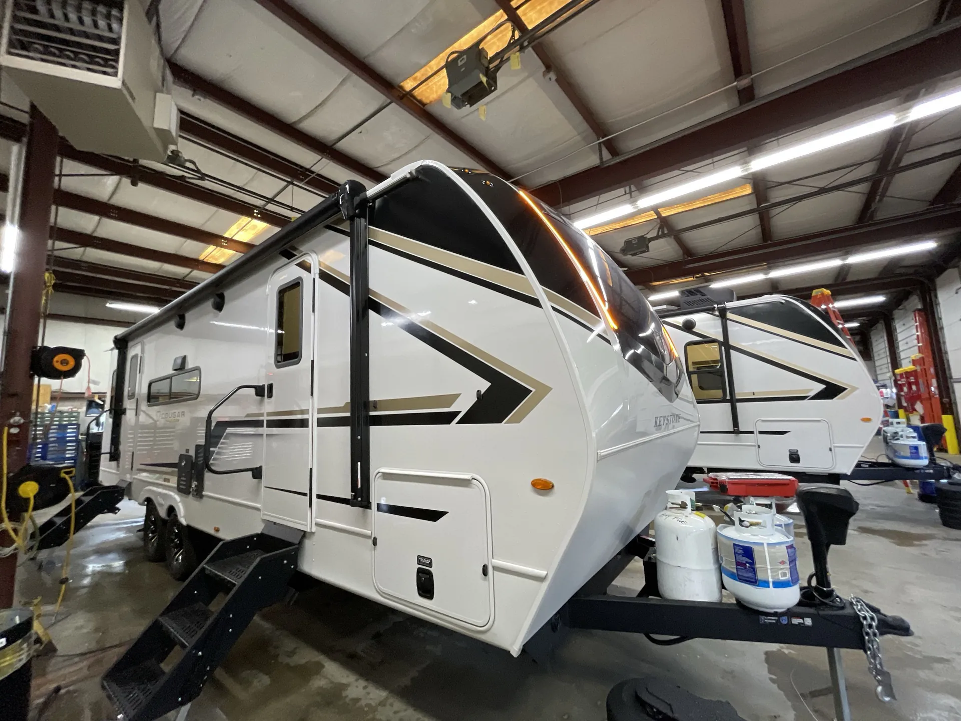 2026 Keystone Cougar Half-Ton 25RDS - Photo 2