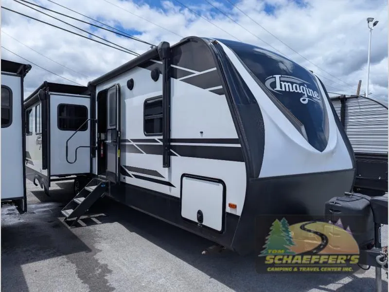 2022 Grand Design Imagine 2970RL - Photo 2