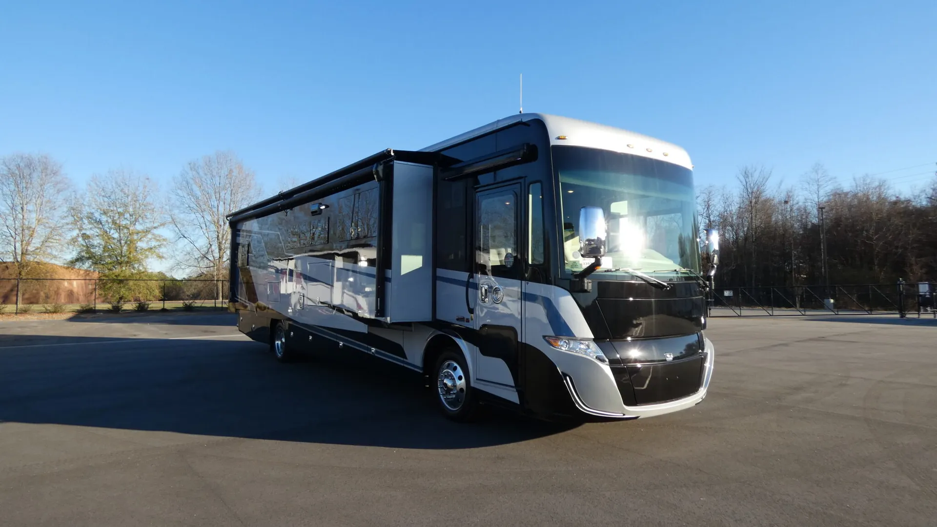 2026 Tiffin Byway 38 CL - Photo 2