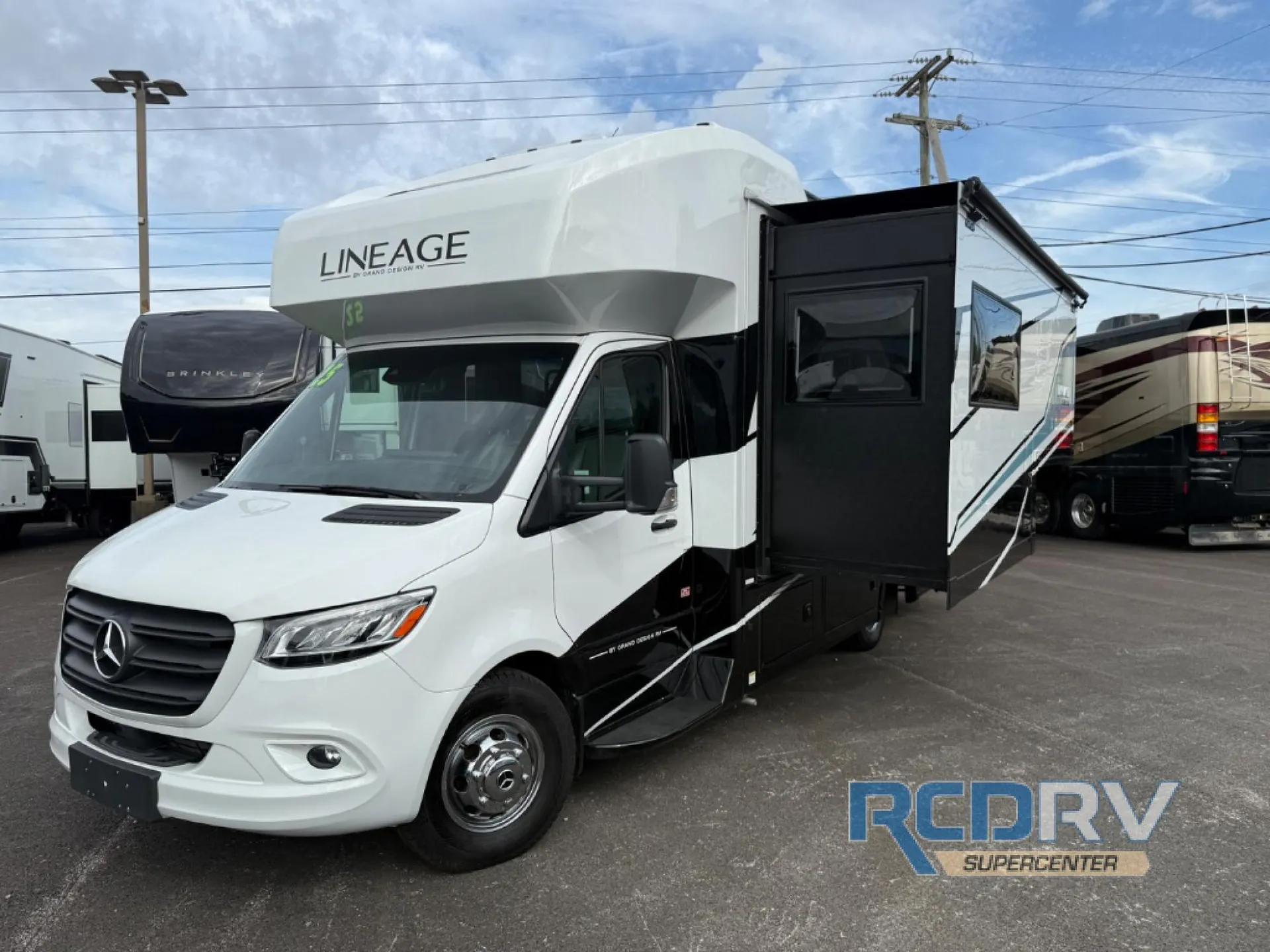 2025 Grand Design Lineage 25FW - Photo 3
