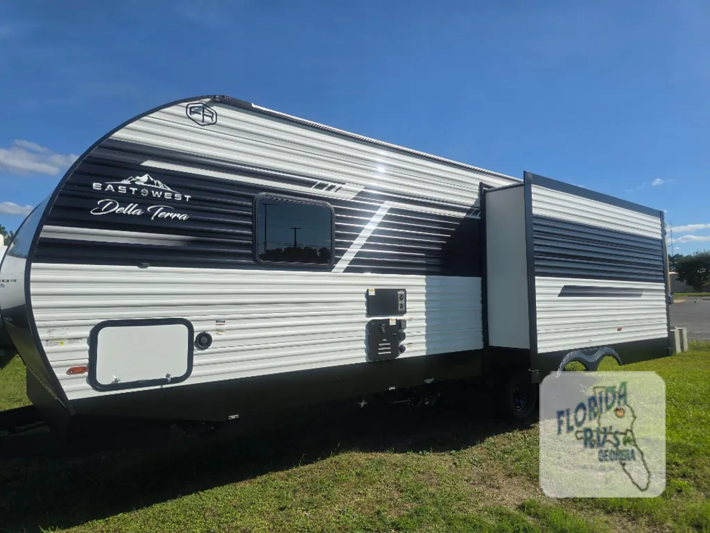 2027 East to West Della Terra 272RL, Photos photo 14