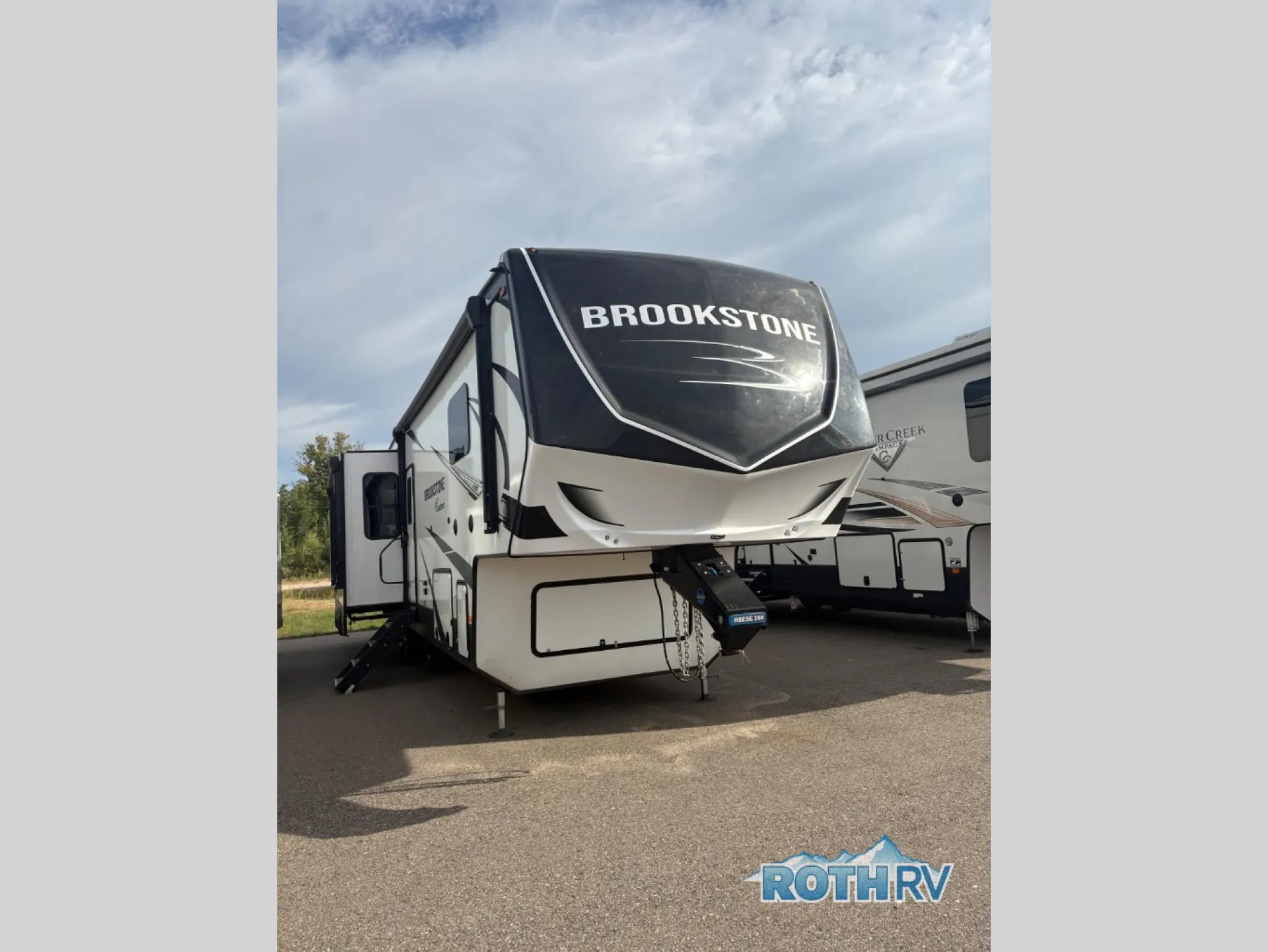 2023 Coachmen Brookstone 374RK - Photo 4