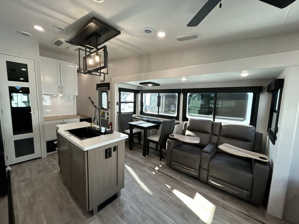 2026 Jayco Eagle 321RSTS, Photos photo 11