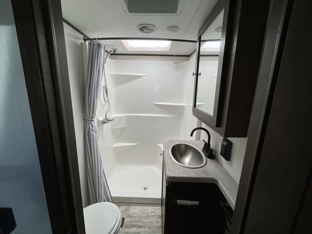 2021 Forest River XLR Nitro 321, Photos photo 15