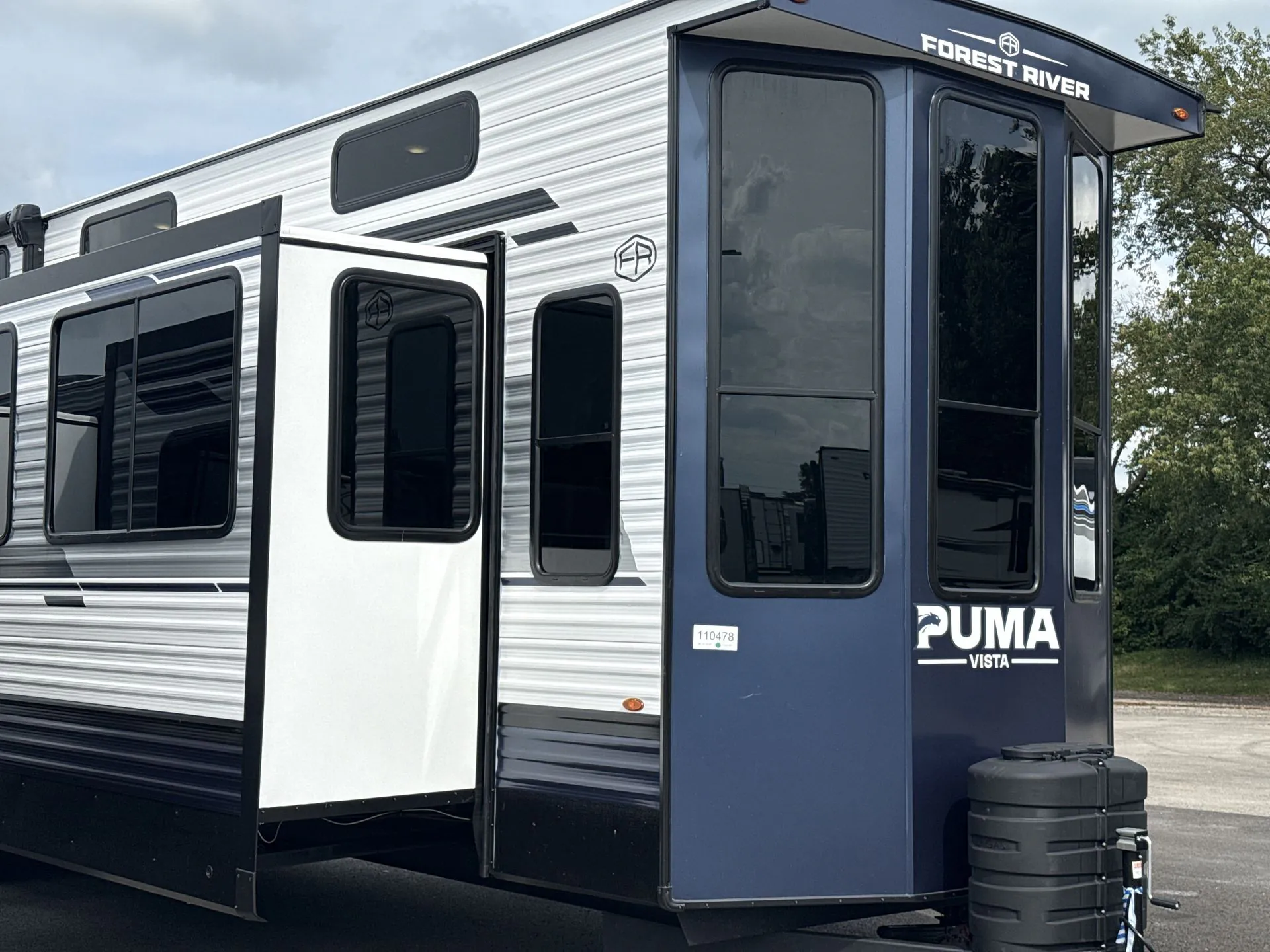 2027 Forest River Puma Vista 402LFT