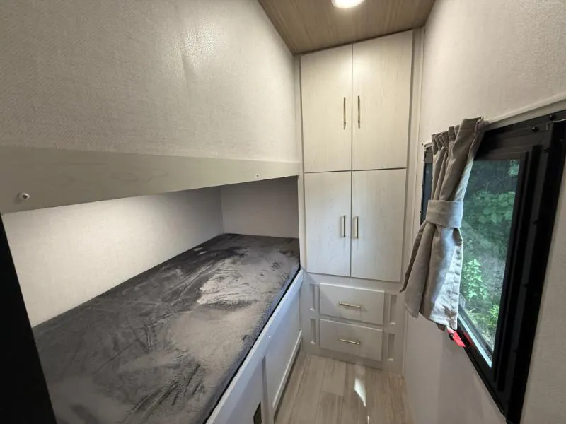 2027 Forest River Vibe 2900KB, Photos photo 27