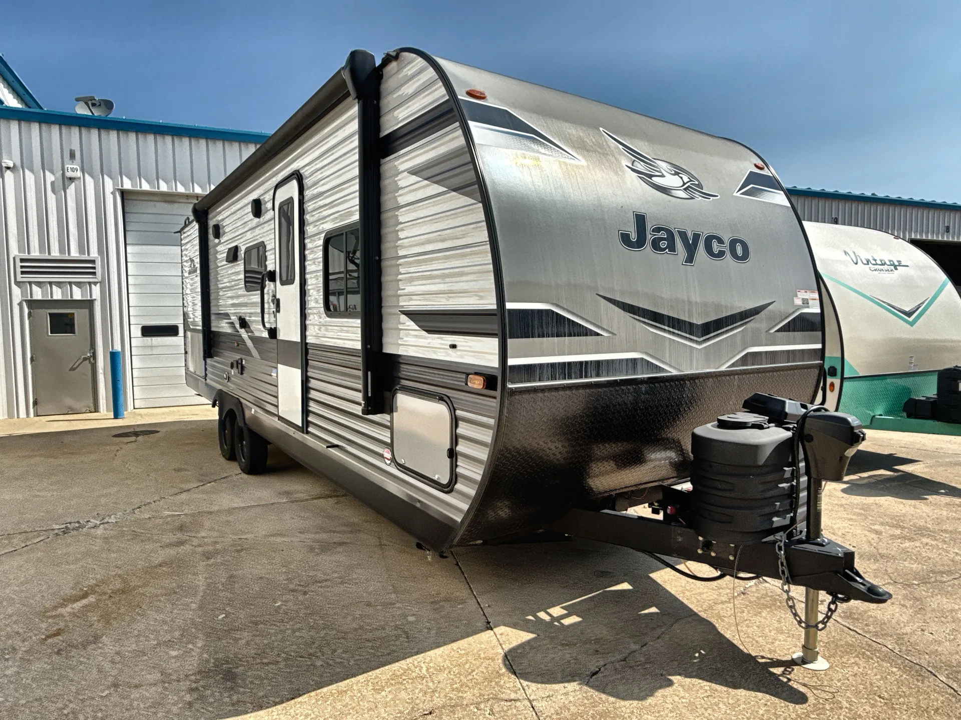 2026 Thor Motor Coach Freedom Traveler A26 - Photo 3