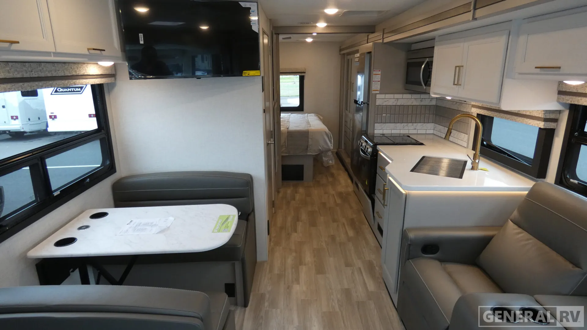 2026 Thor Motor Coach Windsport 29L - Photo 3