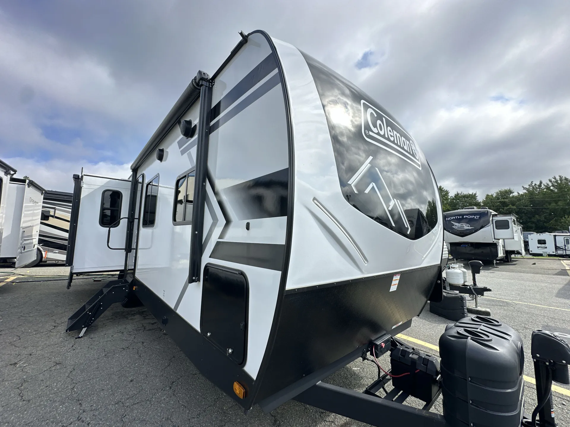 2026 Keystone Coleman Legacy 2950RL - Photo 2