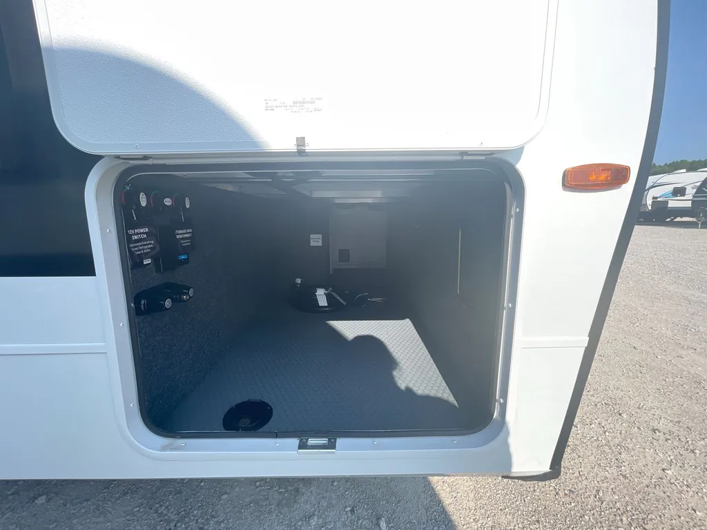 2026 Brinkley Model I 235, Photos photo 2
