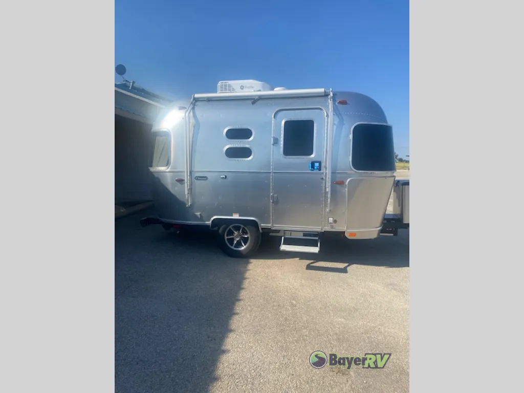 2026 Airstream Caravel 16RB - Photo 3