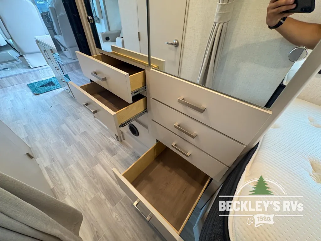 2026 Thor Motor Coach Axis 26.2, Photos photo 42