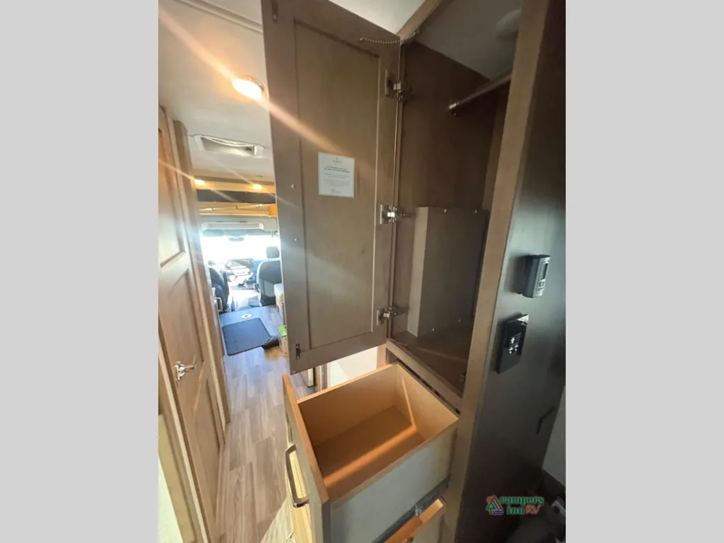 2024 Tiffin Wayfarer 25 RLW, Photos photo 40