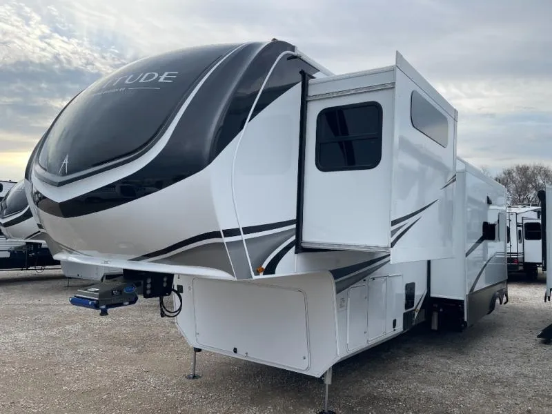 2026 Grand Design Solitude 391DL - Photo 3