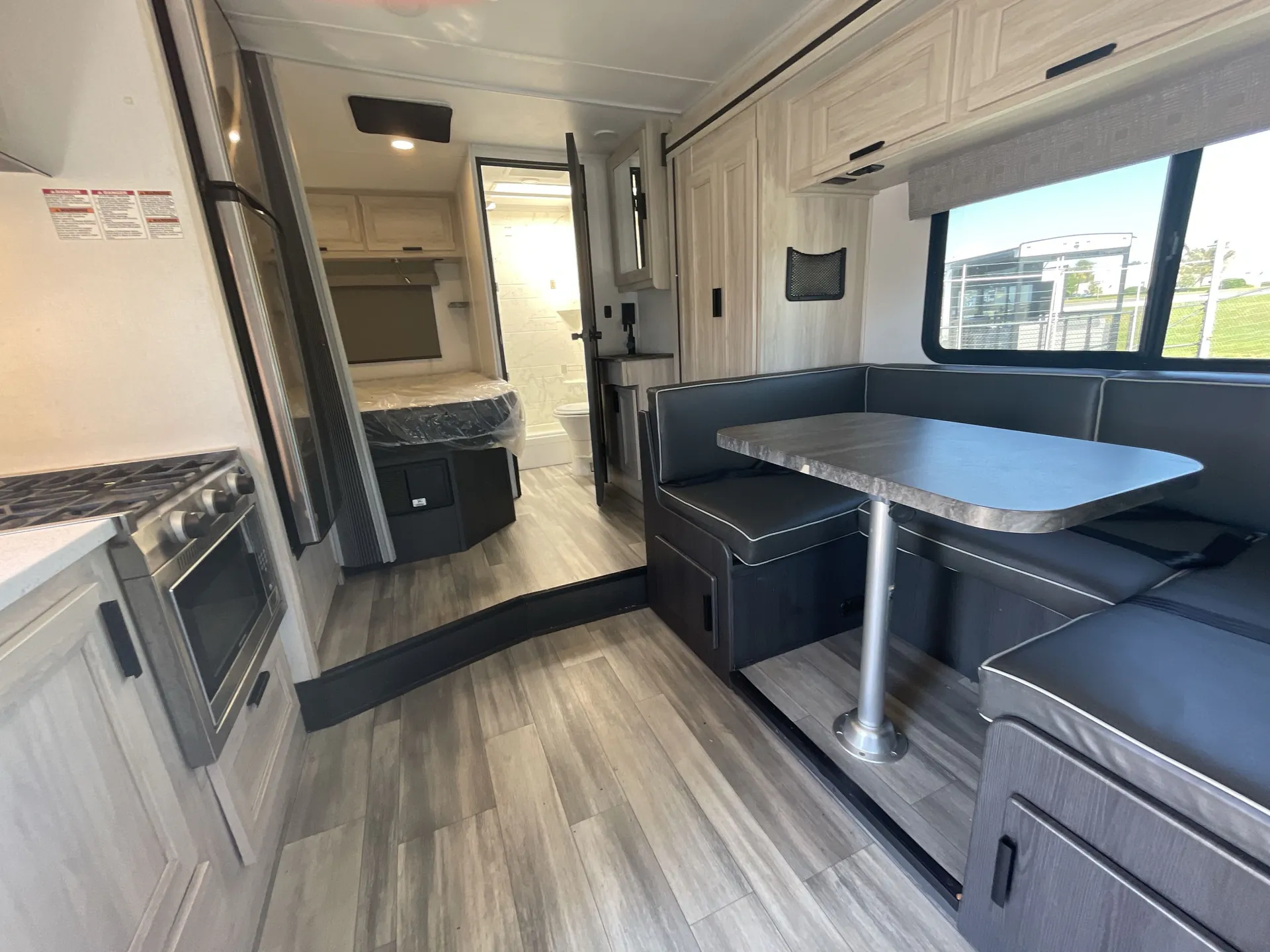 2024 Forest River Sunseeker Le 2150SF — living area main