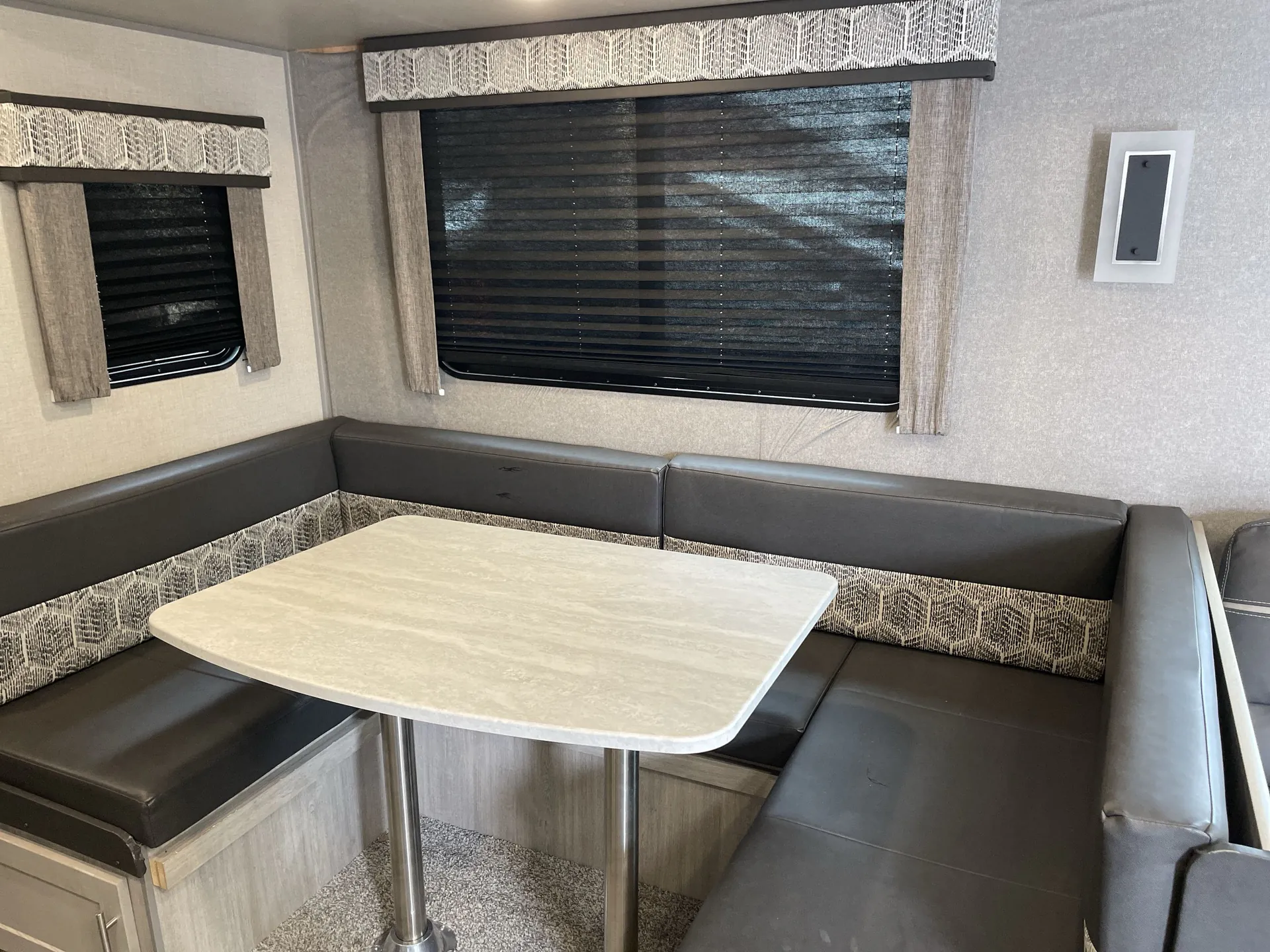 2022 Coachmen Catalina 293QBCK — living area main