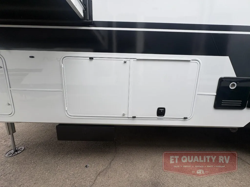 2026 Brinkley Model Z 3600, Photos photo 14