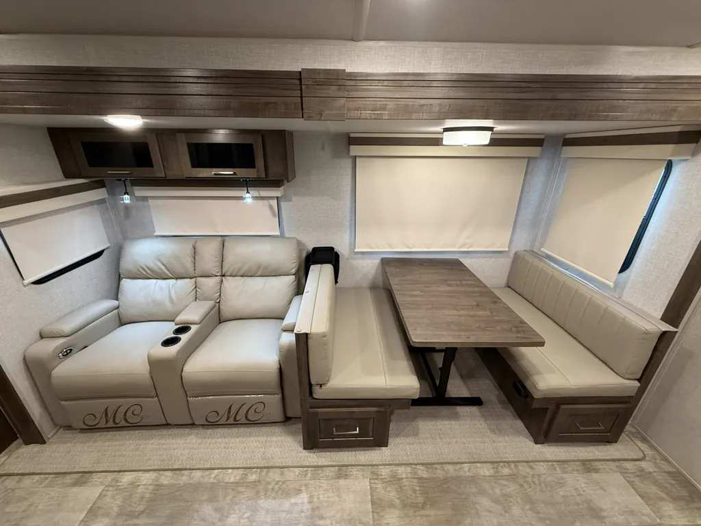 2023 Forest River Rockwood Ultra Lite 2614BS, Photos photo 10