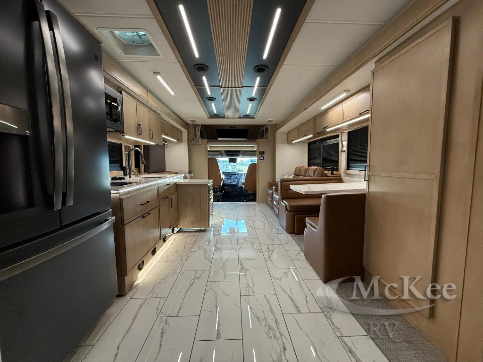 2027 Dynamax Corp Grand Sport 45CB - Photo 4