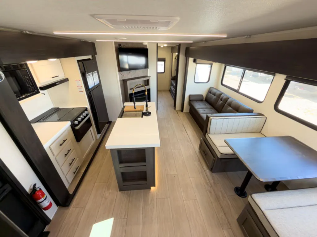 2026 Forest River Cherokee Alpha Wolf 33BH, Photos photo 54