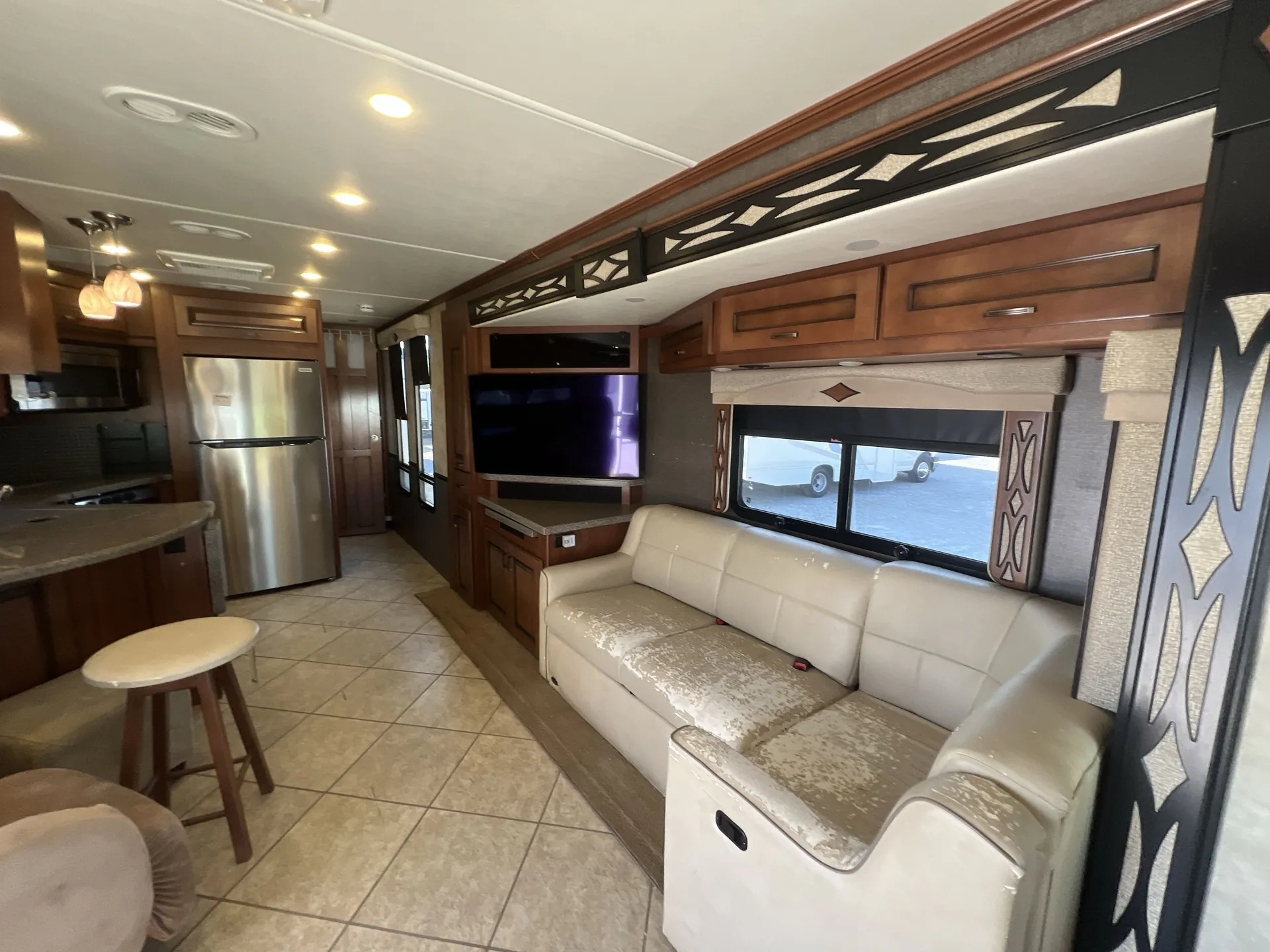 2014 Fleetwood Excursion 35B — living area main