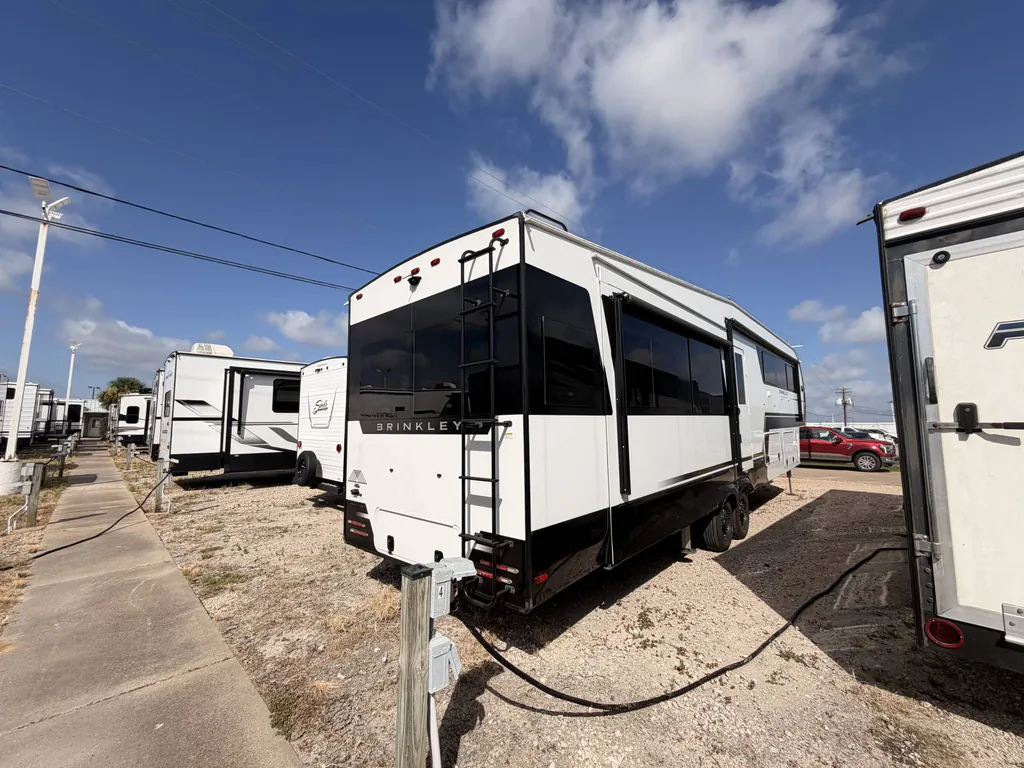 2024 Brinkley Model Z 3610, Photos photo 3