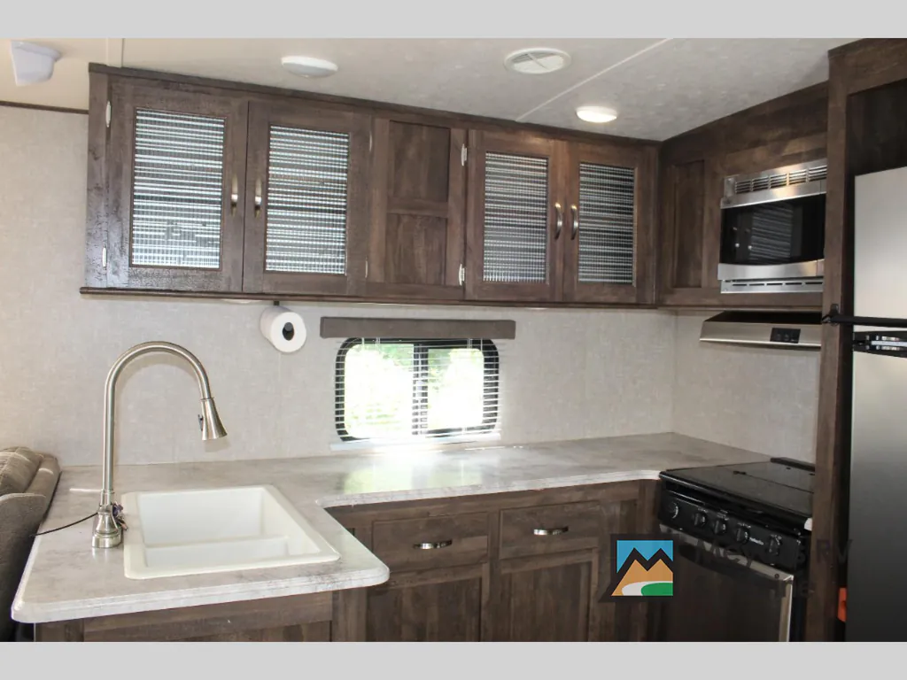 2017 Forest River Vibe 268RKS, Photos photo 13