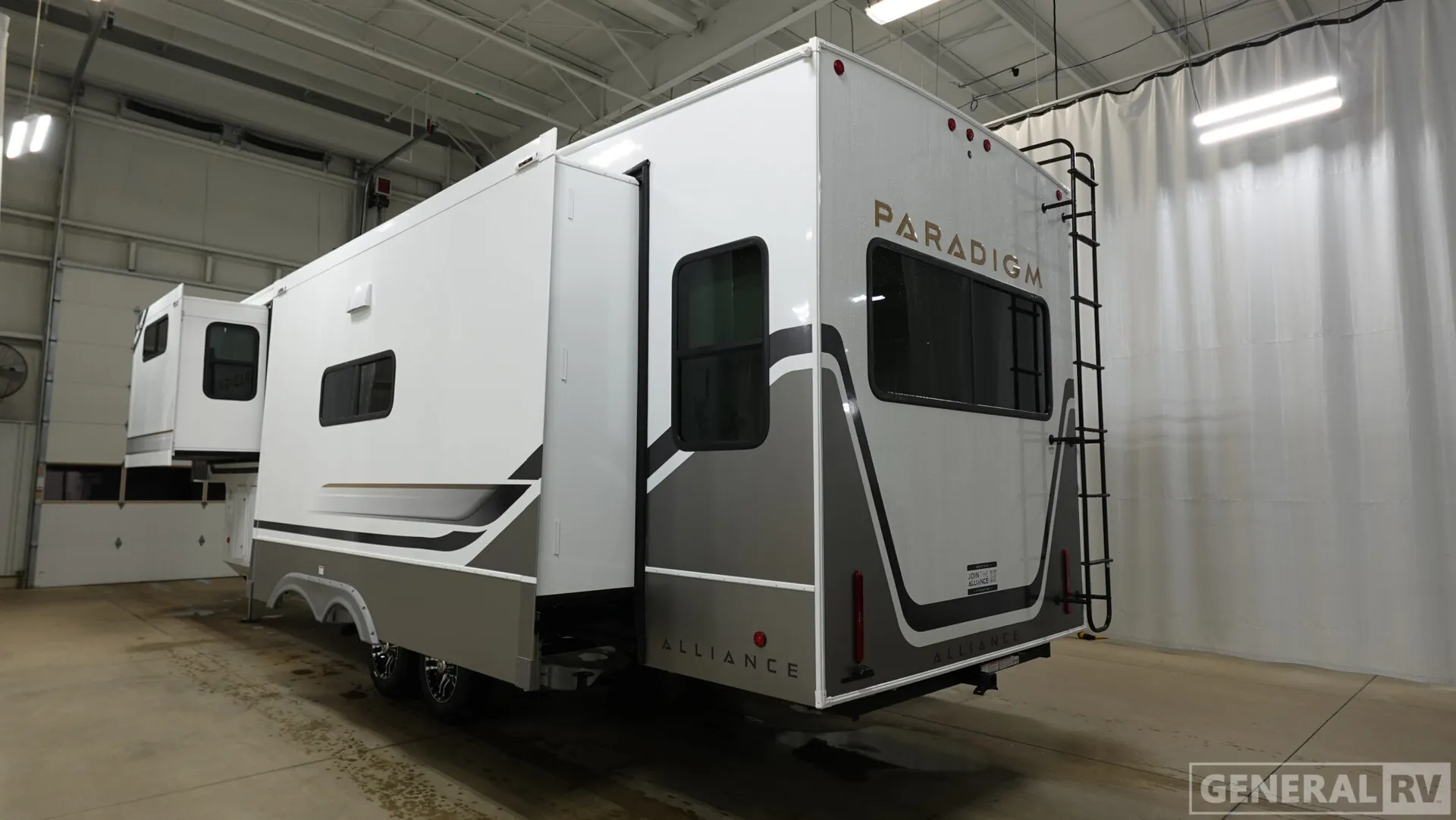 2026 Alliance RV Paradigm 310RL - Photo 4