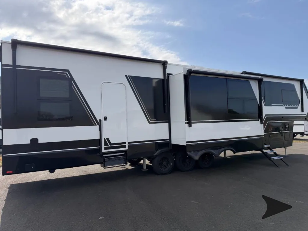 2026 Brinkley Model G 3970, Photos photo 3