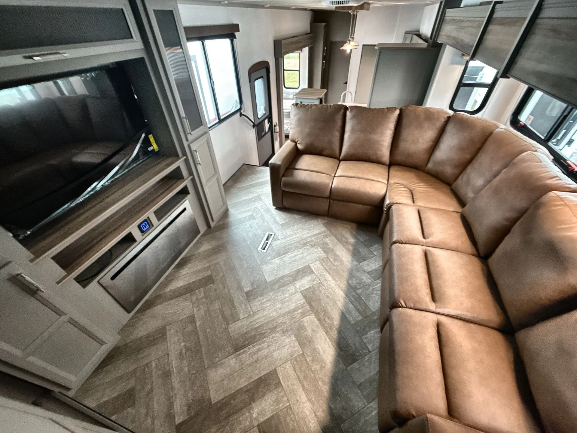 2026 Keystone Sprinter 3800FLB — living area main