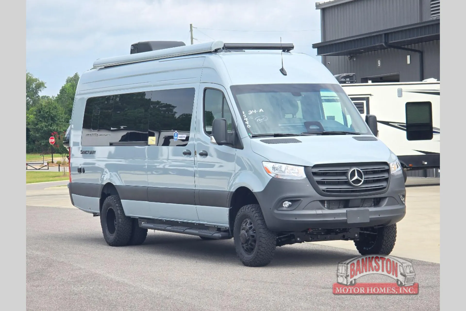 2026 Thor Motor Coach Sanctuary 24A - Photo 2