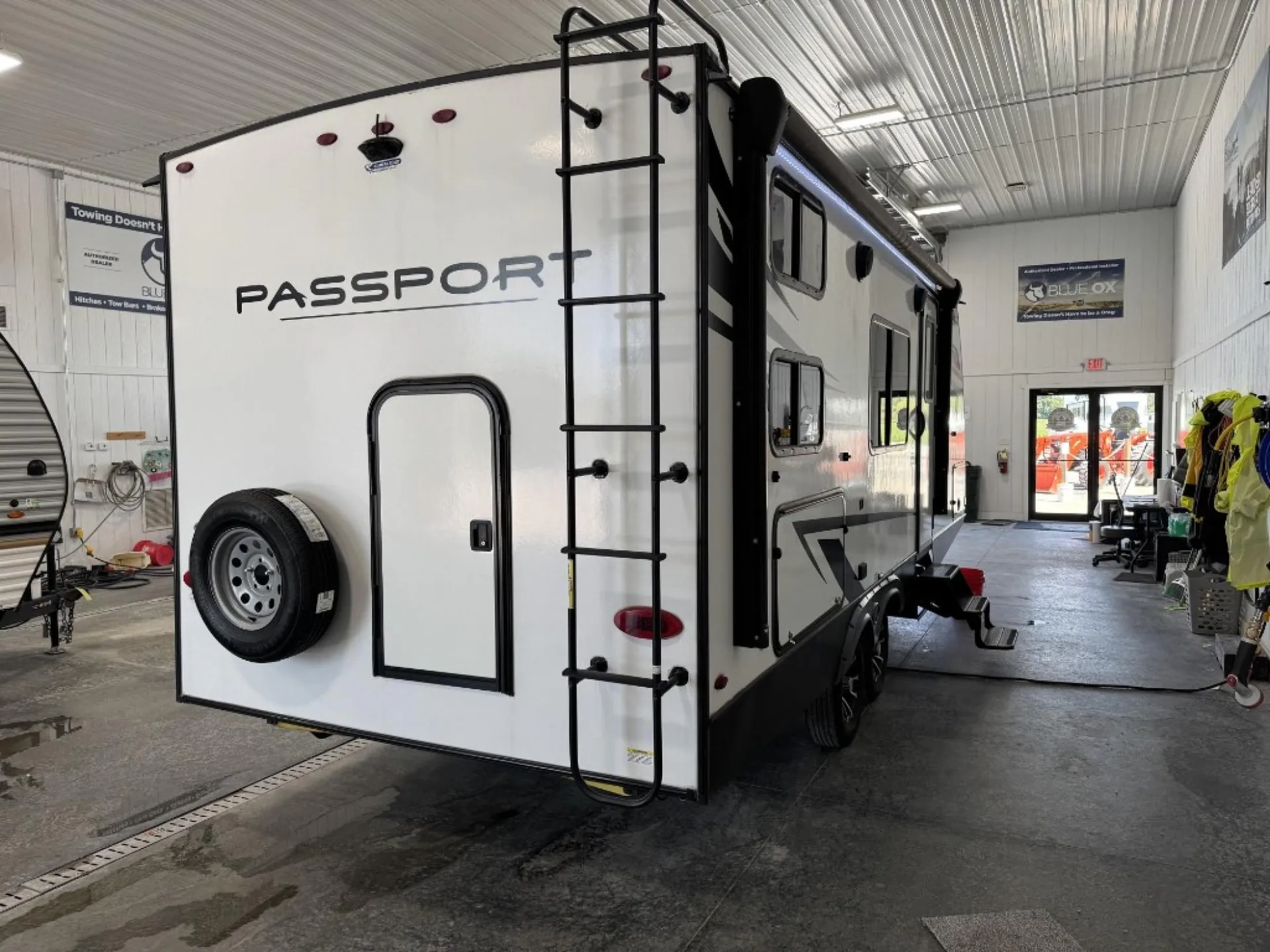 2023 Keystone Passport SL 219BH - Photo 4
