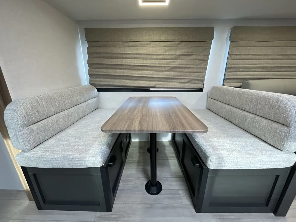 2026 Forest River Vibe Extreme Lite 2600BH, Photos photo 9
