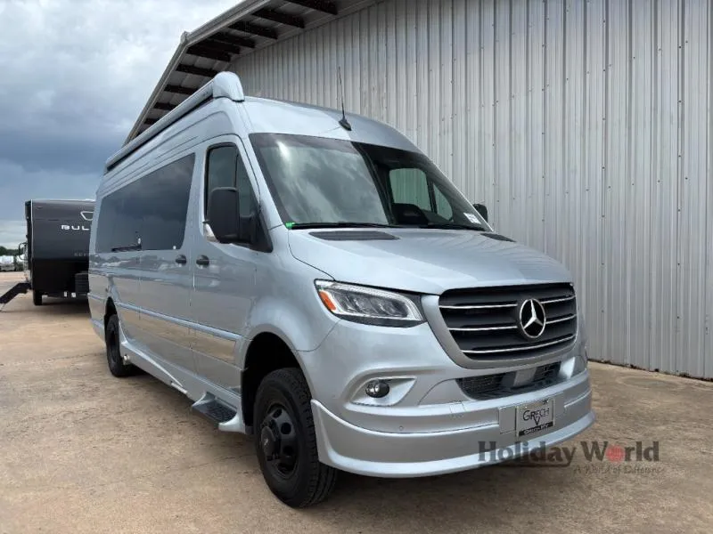2027 Grech RV Strada-ion AWD LOUNGE - Photo 2