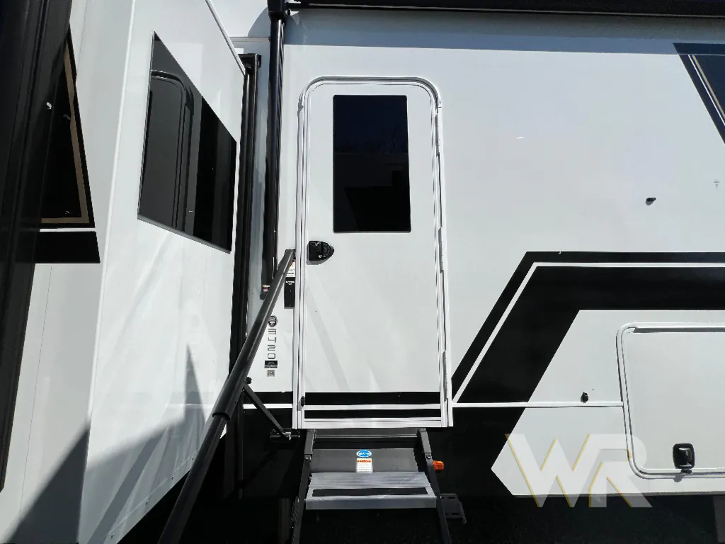 2026 Brinkley Model Z 3420, Photos photo 9