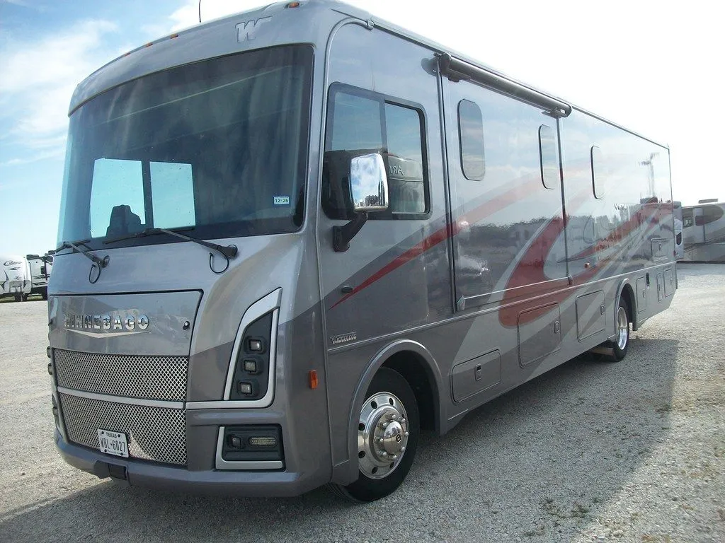 2024 Winnebago Vista 34R - Photo 4