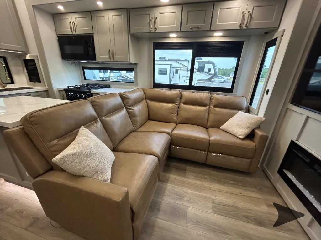 2025 Brinkley Model G 3250, Photos photo 32