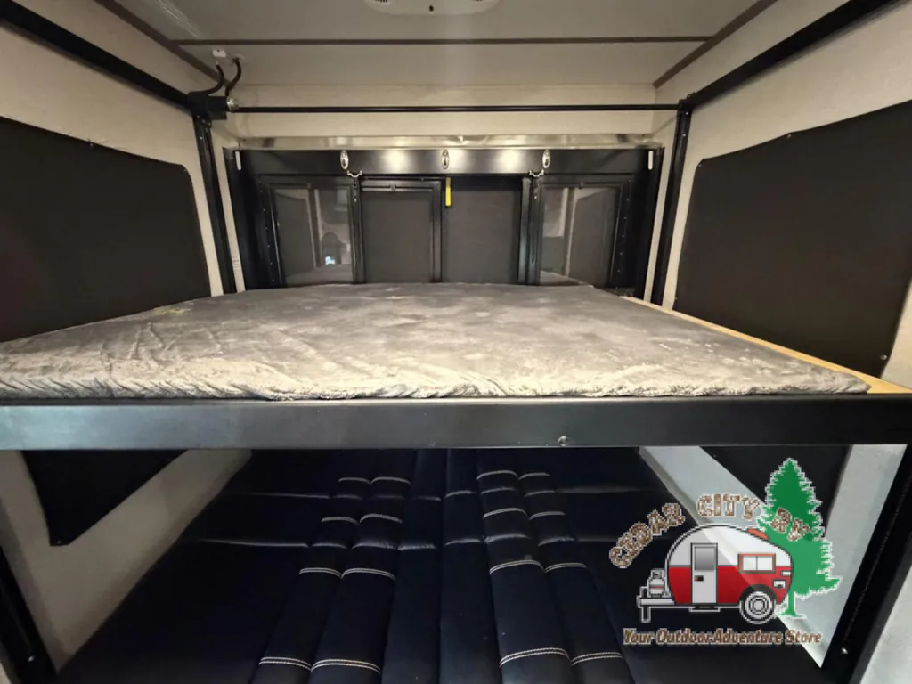2021 Keystone Raptor 351, Photos photo 31