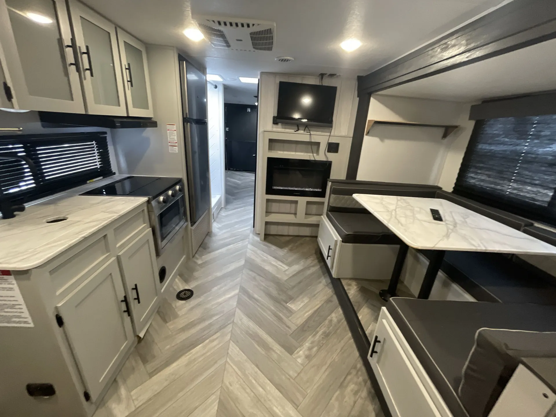 2022 Forest River Salem FSX 280RT — living area main
