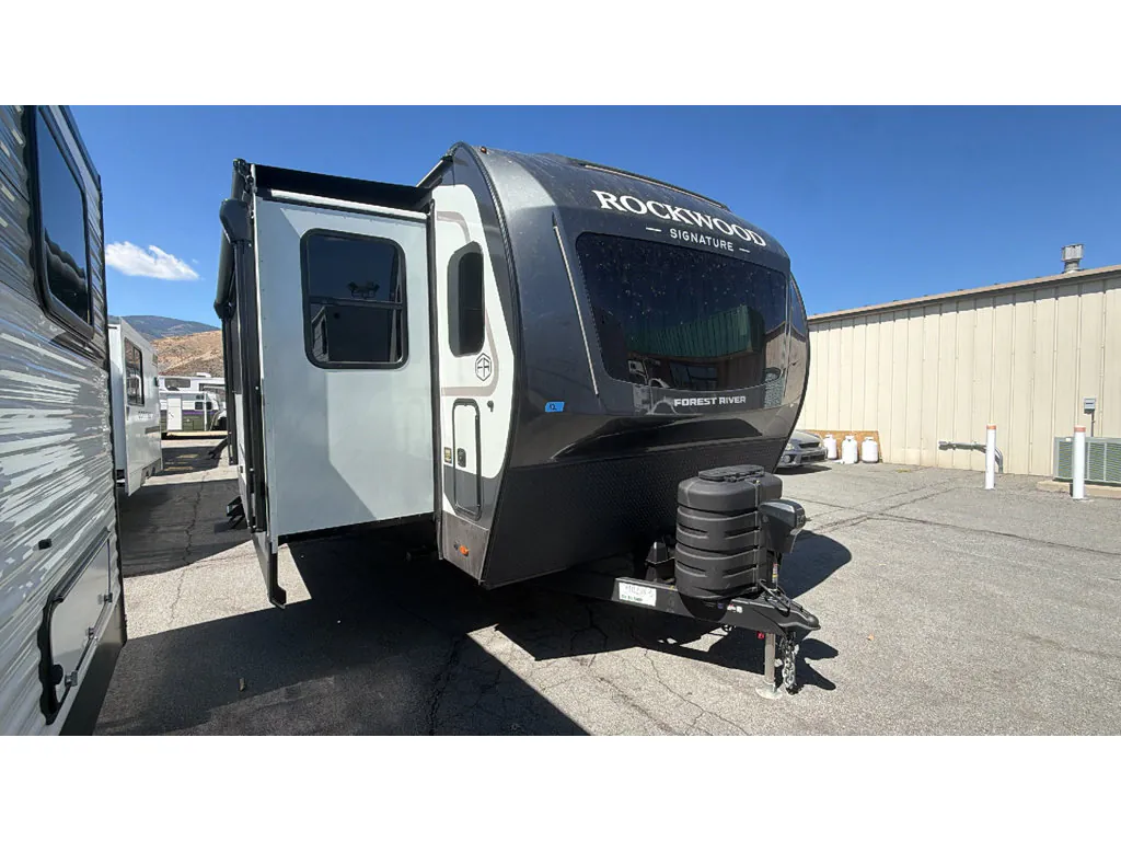 2027 Forest River Rockwood Signature 8391FK - Photo 2