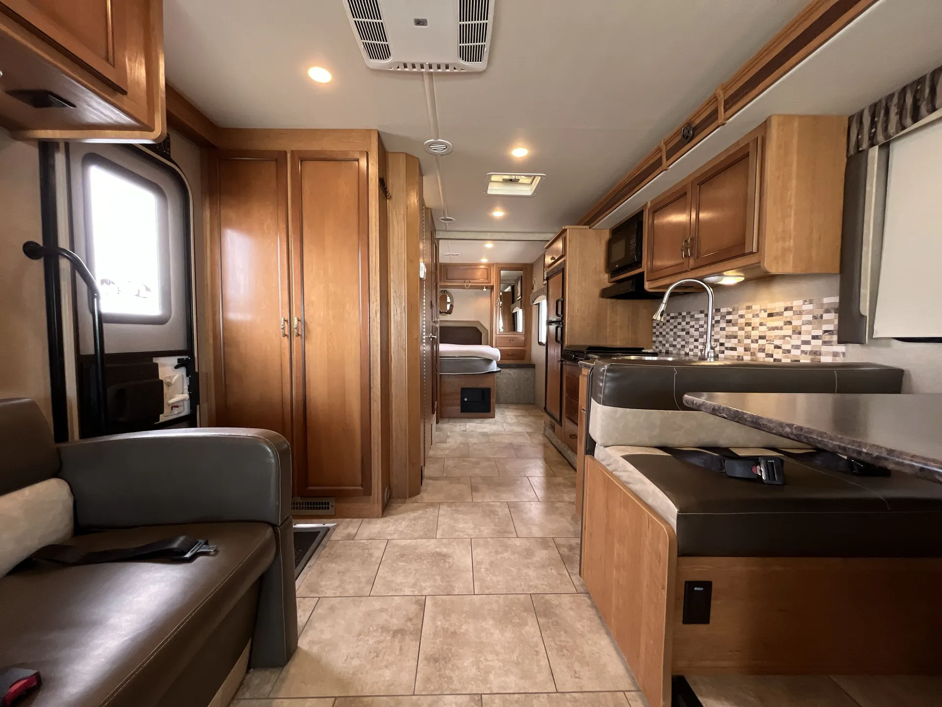 2016 Fleetwood Flair 29T — living area main