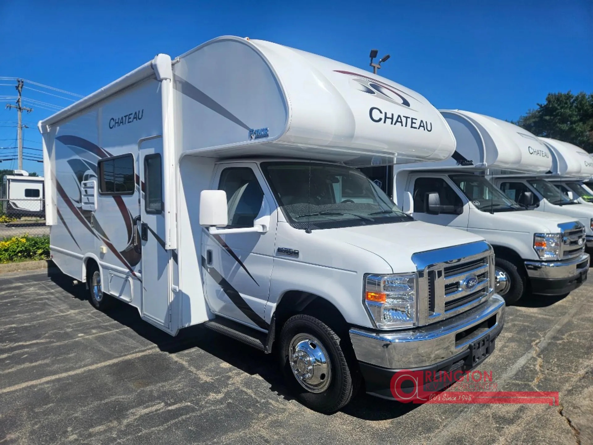 2022 Thor Motor Coach Chateau 22B - Photo 2