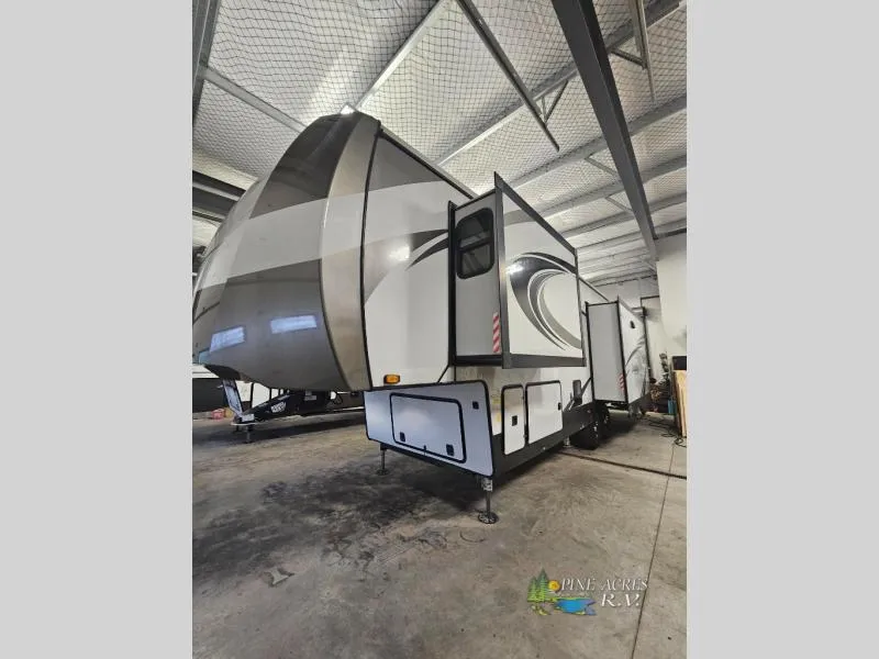2022 Forest River Sandpiper Luxury 321RL - Photo 3