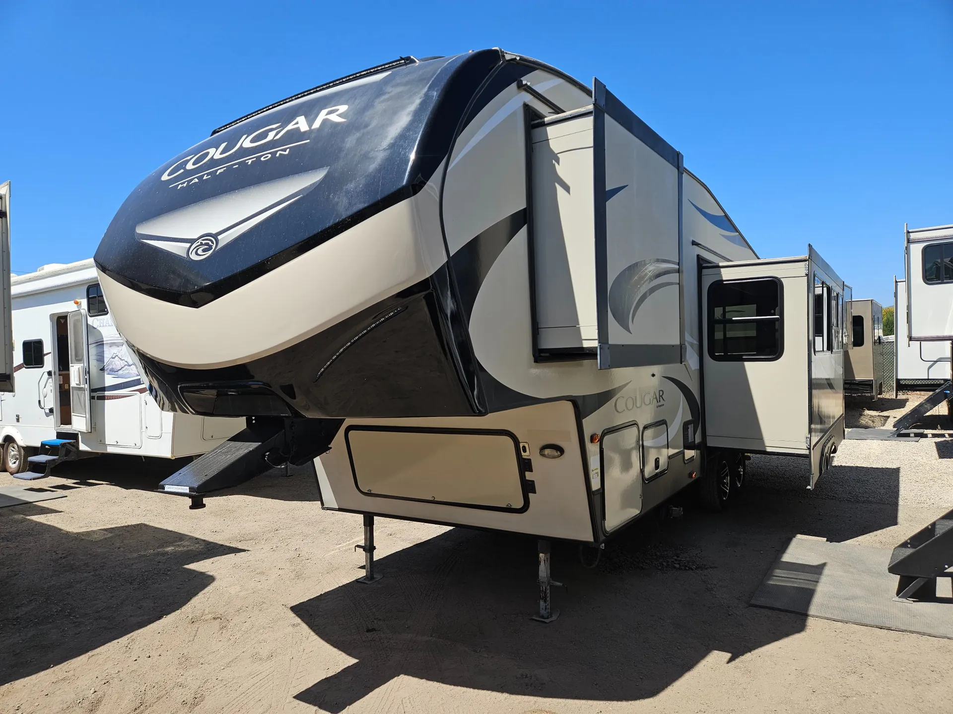 2018 Keystone Cougar Half-Ton 25RESWE - Photo 4