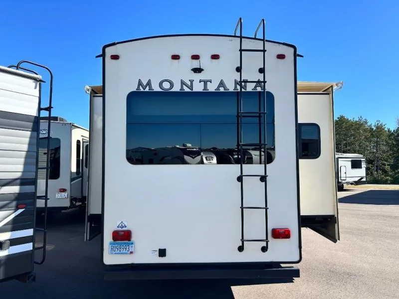 2016 Keystone Montana 3721 RL - Photo 4