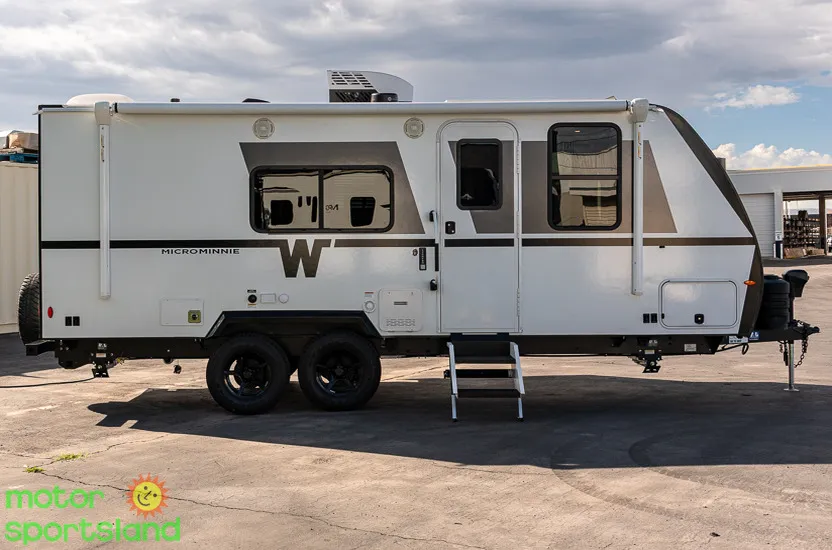 2026 Winnebago Micro Minnie 2200FBH - Photo 3