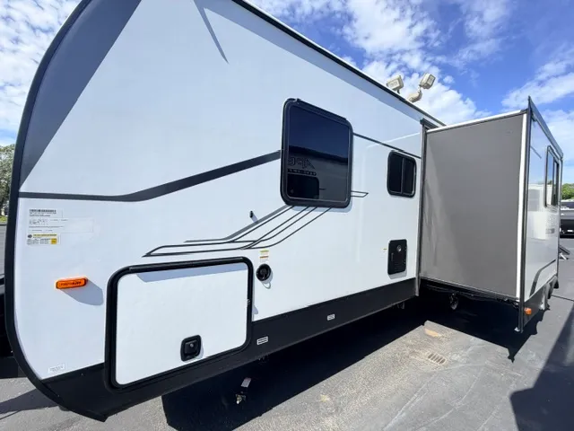 2026 Coachmen Apex Ultra-Lite 246BARV - Photo 4