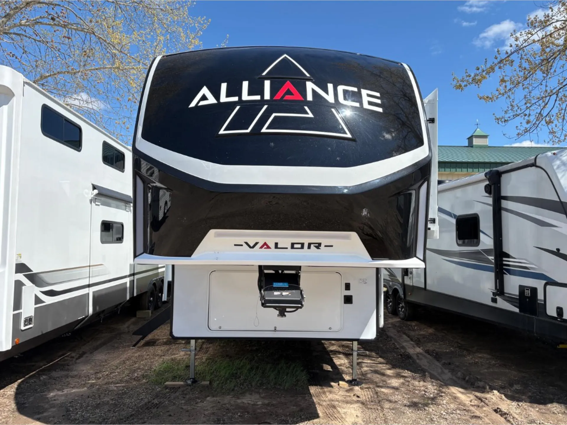 2026 Alliance RV Valor 35A14 - Photo 3